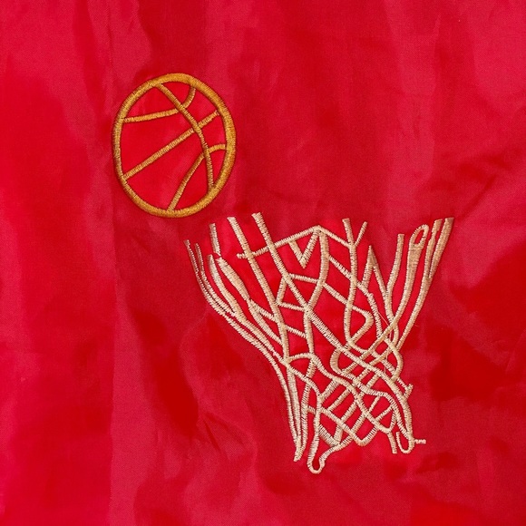 Epic vintage zippered vest with basketball embroidery in vibrant red, unisex - Picture 4 of 12